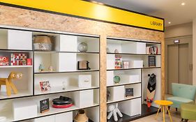 Aparthotel Adagio Access Paris Vanves - Porte de Versailles